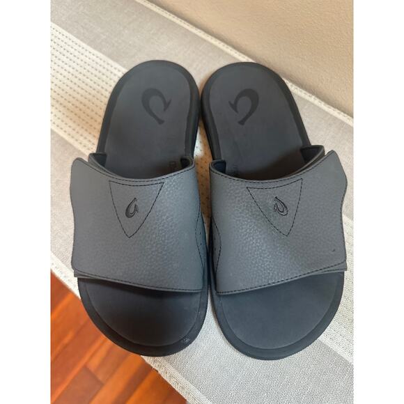 OluKai Nalu Slide Sandals in Rock Gray/Black Men\'s Size 10 main image 6